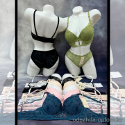 b5-7182 Weiyesi Комплект кружевного белья: бюстгальтер на среднем поролоне и трусики, чашка С, 1 пачка (6 шт)